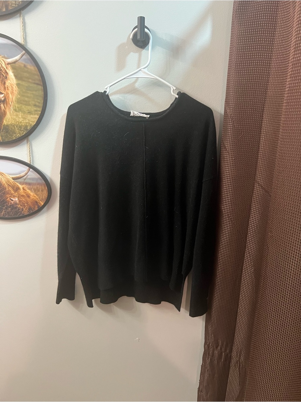 Double Zero Black Crewneck Sweater - Sleek Everyday Knit